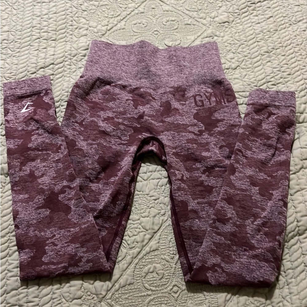 Gym shark camo leggings